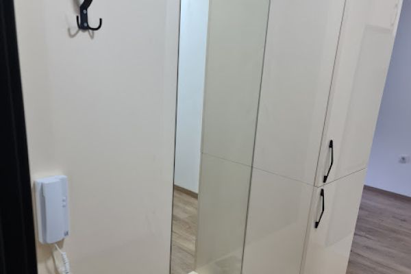 36E7DE1E76-B020-2C73-F0FE-EA7E273F66FC.jpg